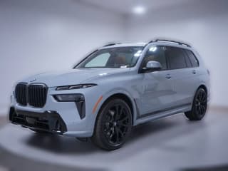 BMW X7 xDrive40i Sports Activity Vehicle