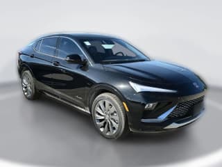 Buick Envista Avenir FWD 4dr