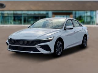 Hyundai Elantra Hybrid Limited Sedan