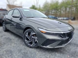 Hyundai Elantra Limited IVT