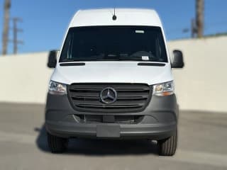 Mercedes-Benz Sprinter Crew Van Standard Roof 4-Cyl Diesel HO 2500 Standard Roof I4 Diesel HO 144" RWD