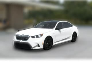 BMW M5 Base (A8) Sedan