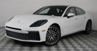 Porsche Panamera Base RWD