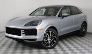 Porsche Cayenne Base AWD