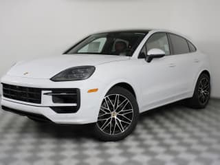 Porsche Cayenne Base Coupe AWD