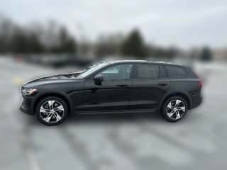 Volvo V60 Cross Country Plus B5 AWD