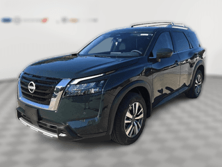 Nissan Pathfinder SL 2WD Nissan Pathfinder SL 2WD