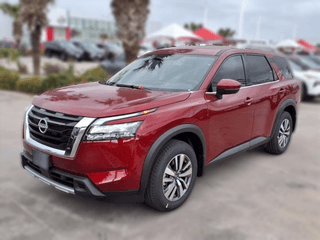 Nissan Pathfinder SL 2WD Nissan Pathfinder SL 2WD