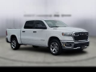 Ram 1500 Big Horn 4x2 Crew Cab 5'7" Box Ram 1500 Big Horn 4x2 Crew Cab 5'7" Box