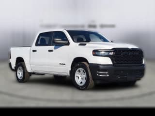 Ram 1500 Tradesman 4x2 Crew Cab 5'7" Box Ram 1500 Tradesman 4x2 Crew Cab 5'7" Box
