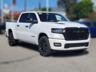 Ram 1500 Laramie 4x2 Crew Cab 5'7" Box Ram 1500 Laramie 4x2 Crew Cab 5'7" Box