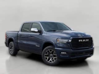 Ram 1500 Laramie 4x4 Crew Cab 5'7" Box Ram 1500 Laramie 4x4 Crew Cab 5'7" Box