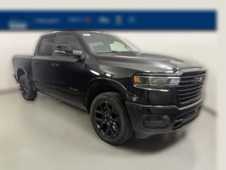 Ram 1500 Laramie 4x4 Crew Cab 5'7" Box Ram 1500 Laramie 4x4 Crew Cab 5'7" Box