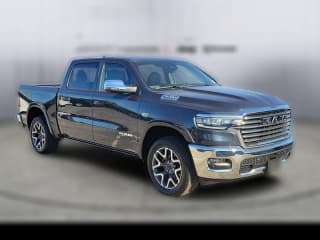 Ram 1500 Laramie 4x4 Crew Cab 5'7" Box Ram 1500 Laramie 4x4 Crew Cab 5'7" Box