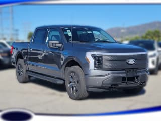 Ford F-150 Lightning Flash 4WD SuperCrew 5.5' Box Ford F-150 Lightning Flash 4WD SuperCrew 5.5' Box