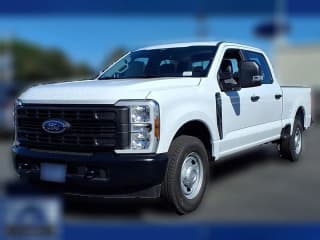 Ford Super Duty F-250 SRW XL 2WD Crew Cab 6.75' Box Ford Super Duty F-250 SRW XL 2WD Crew Cab 6.75' Box