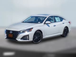 Nissan Altima SV FWD Nissan Altima SV FWD