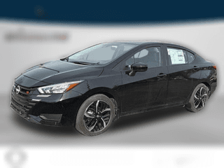 Nissan Versa SR CVT Nissan Versa SR CVT