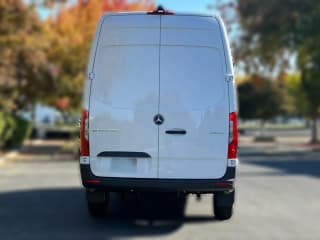 Mercedes-Benz Sprinter Cargo Van High Roof 4-Cyl Diesel HO 2500 High Roof I4 Diesel HO 170" RWD Mercedes-Benz Sprinter Cargo Van High Roof 4-Cyl Diesel HO 2500 High Roof I4 Diesel HO 170" RWD
