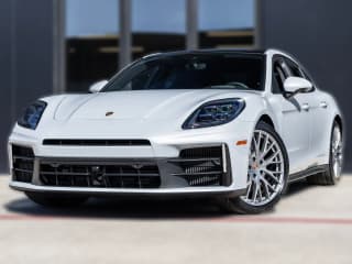 Porsche Panamera 4 AWD Porsche Panamera 4 AWD