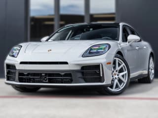 Porsche Panamera 4 AWD Porsche Panamera 4 AWD