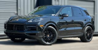 Porsche Cayenne Base AWD Porsche Cayenne Base AWD