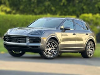 Porsche Cayenne Base AWD Porsche Cayenne Base AWD